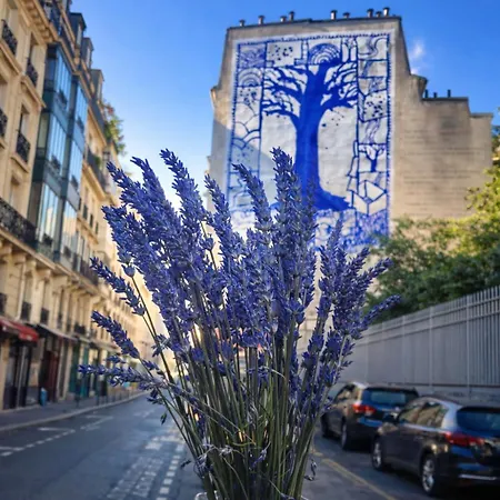 Quartier D'emily In Parigi